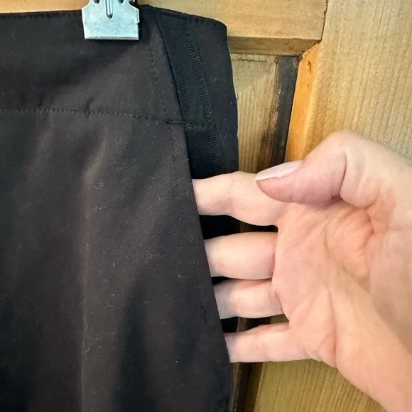 Lady Hagen Black Golf Skort 4 Small - Picture 7 of 13